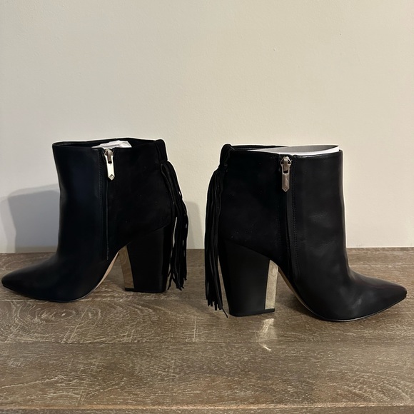Sam Edelman Leather and Suede Boots with Fringes (Size 8.5) - Picture 4 of 5